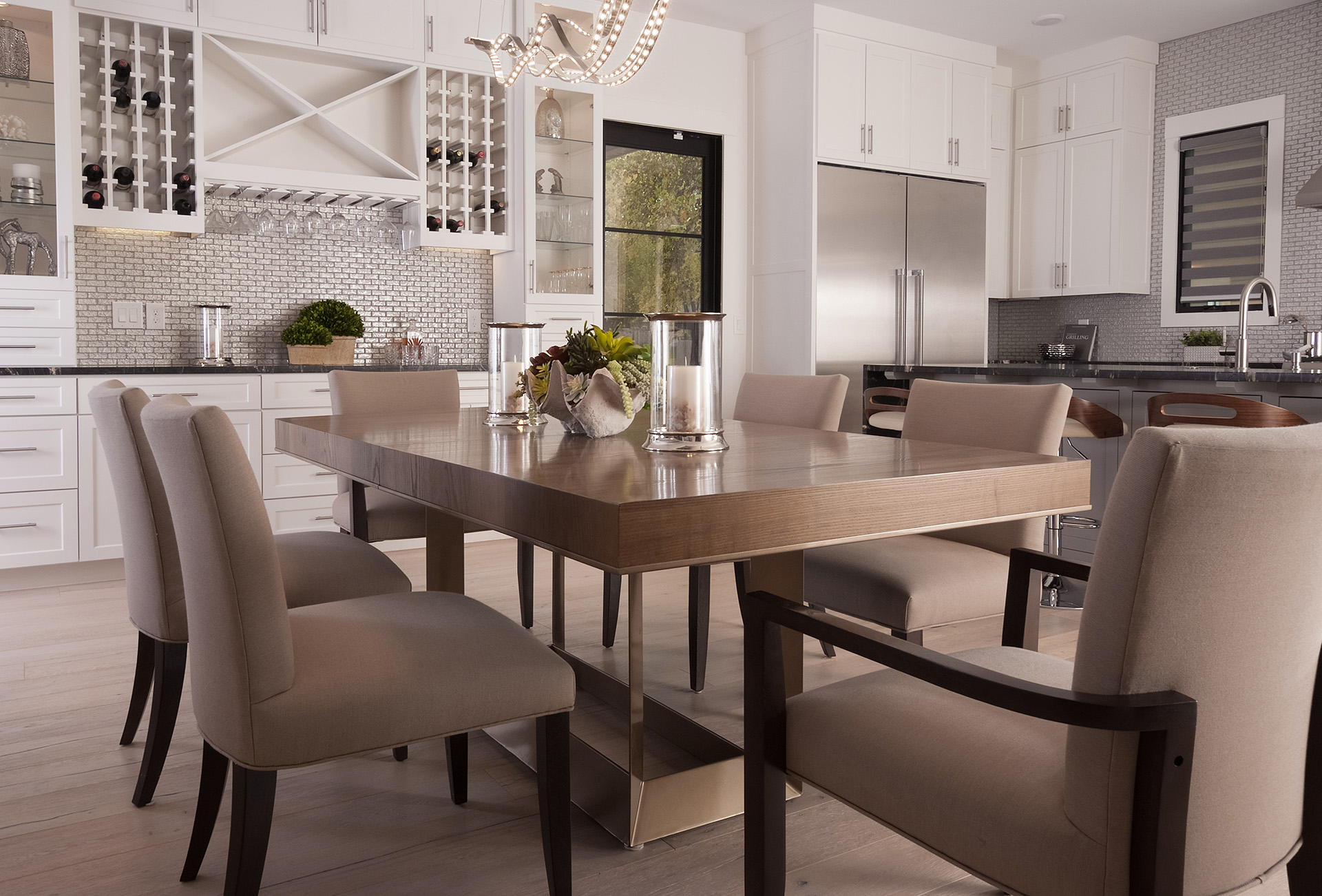 Spacious Modern Dining Area
