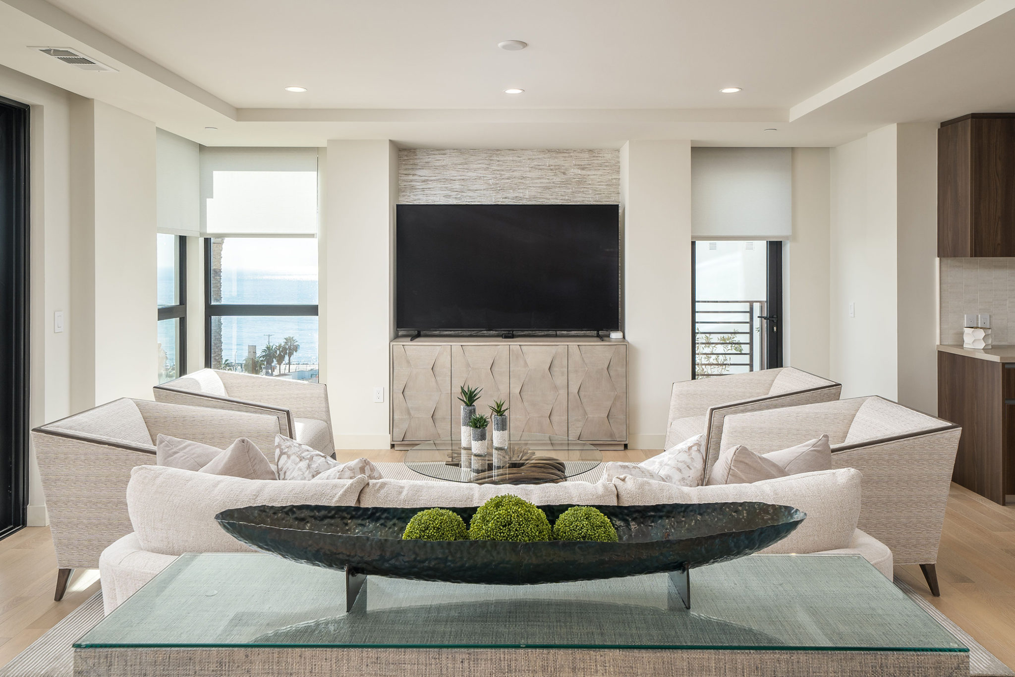 TV Wall Ideas That Steal the Show